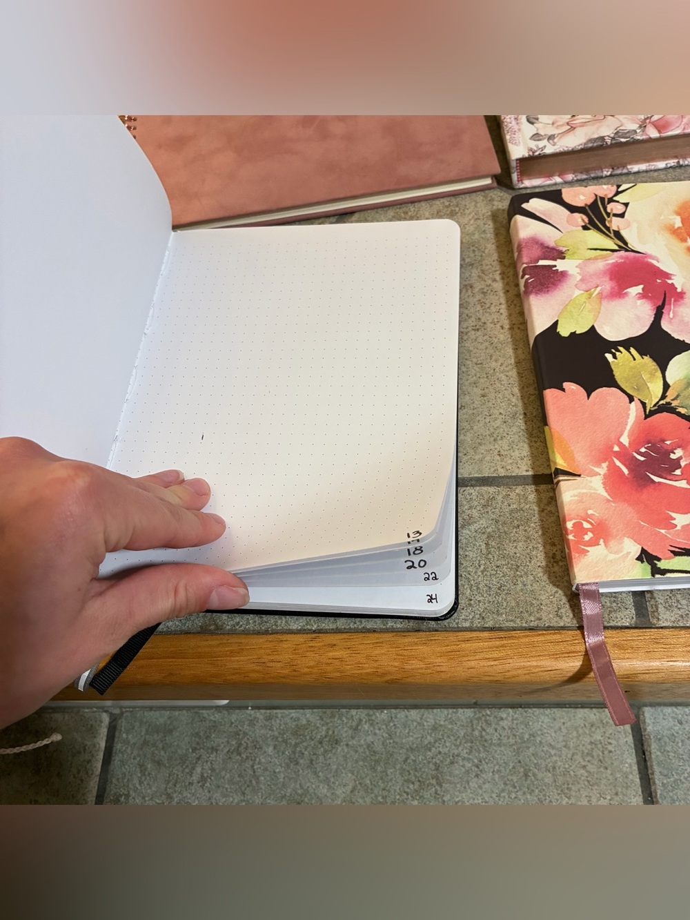 Large notebook journal bundle - Picture 6 of 9